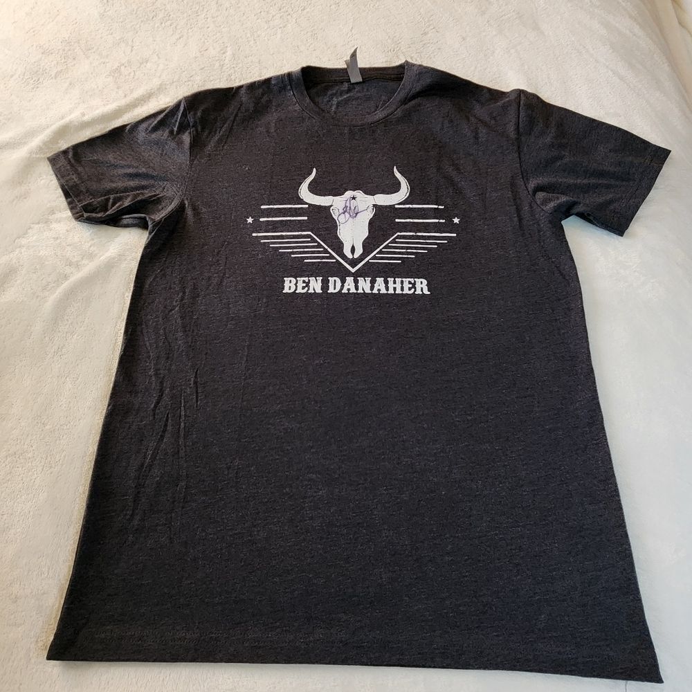 Next Level Apparel Ben Danaher Autographed Gray Bull Tshirt Size Large